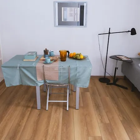 Διαμέρισμα Charming 3-guest In San Giovanni Landmark *